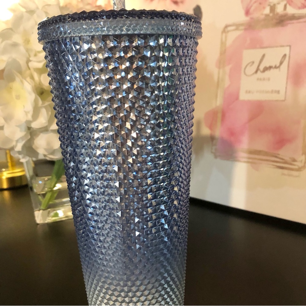 Limited Edition Studded Starbucks 24 oz Venti Cold Navy Ombré Gradient Tumbler - Picture 10 of 12
